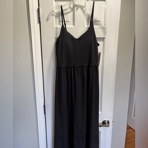 Black Sleeveless Dress